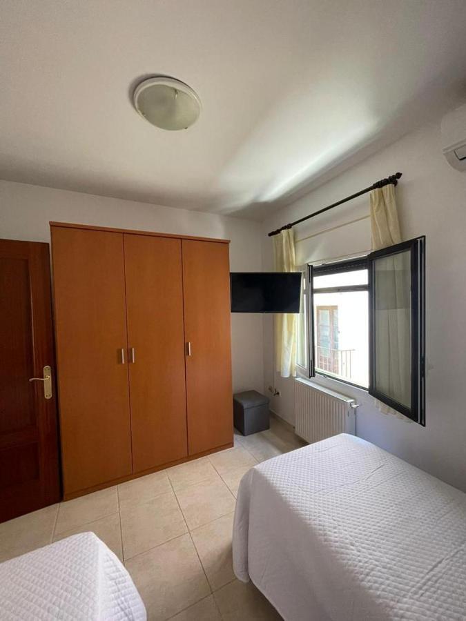 Apartament La Cova Пералада Екстер'єр фото